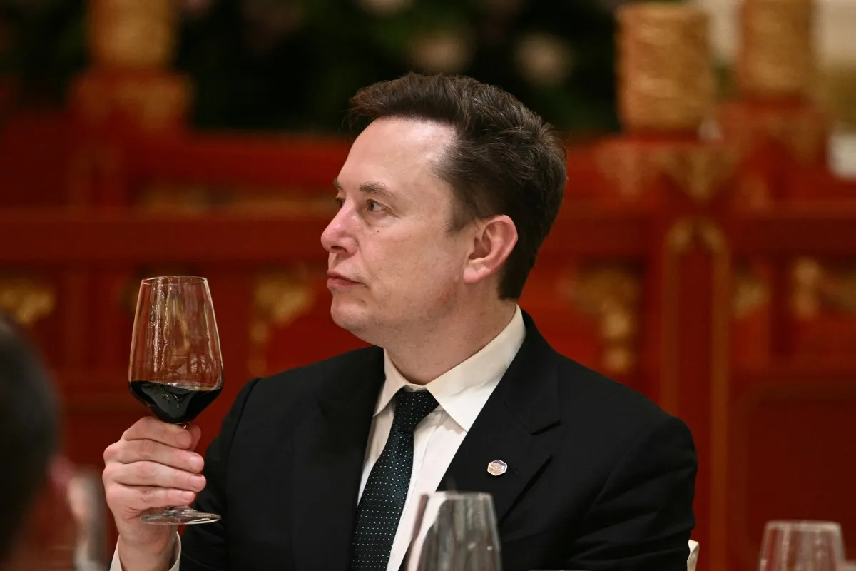 SpaceX, 기업공개(IPO) 추진 — 밸류 1,750억 달러 목표, 화성 식민지 조건부 보상