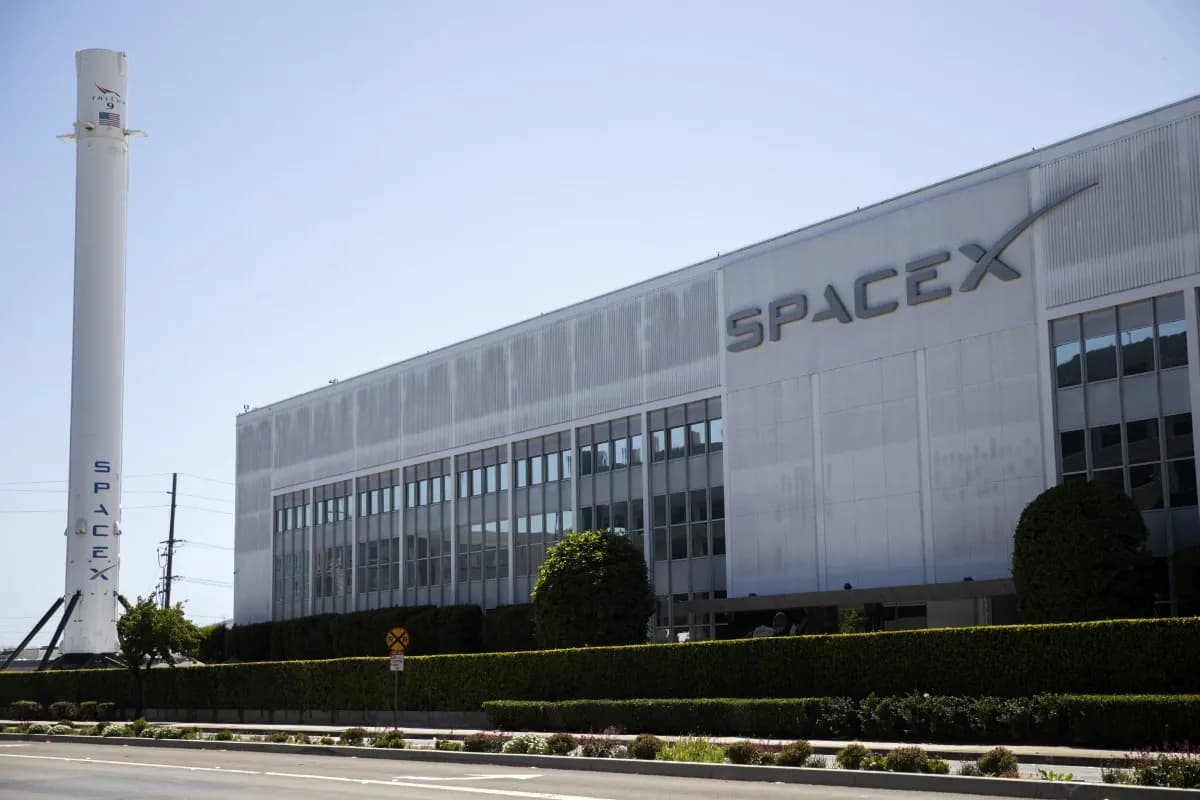 SpaceX, 텍사스에 반도체 공장 건설 검토 — 초기 550억 달러 투자