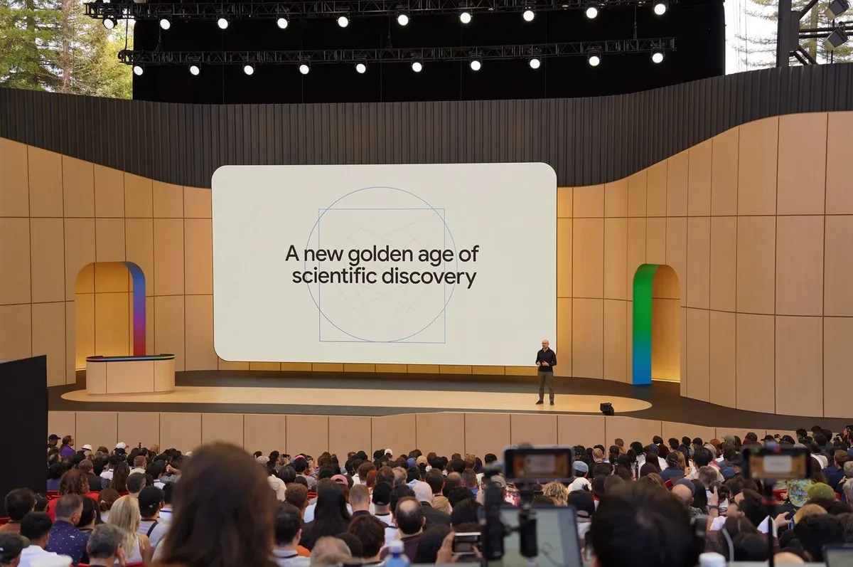 Google I/O: Demis Hassabis "모든 질병 해결" 선언 — AlphaFold·AlphaGenome 으로 신약 재설계