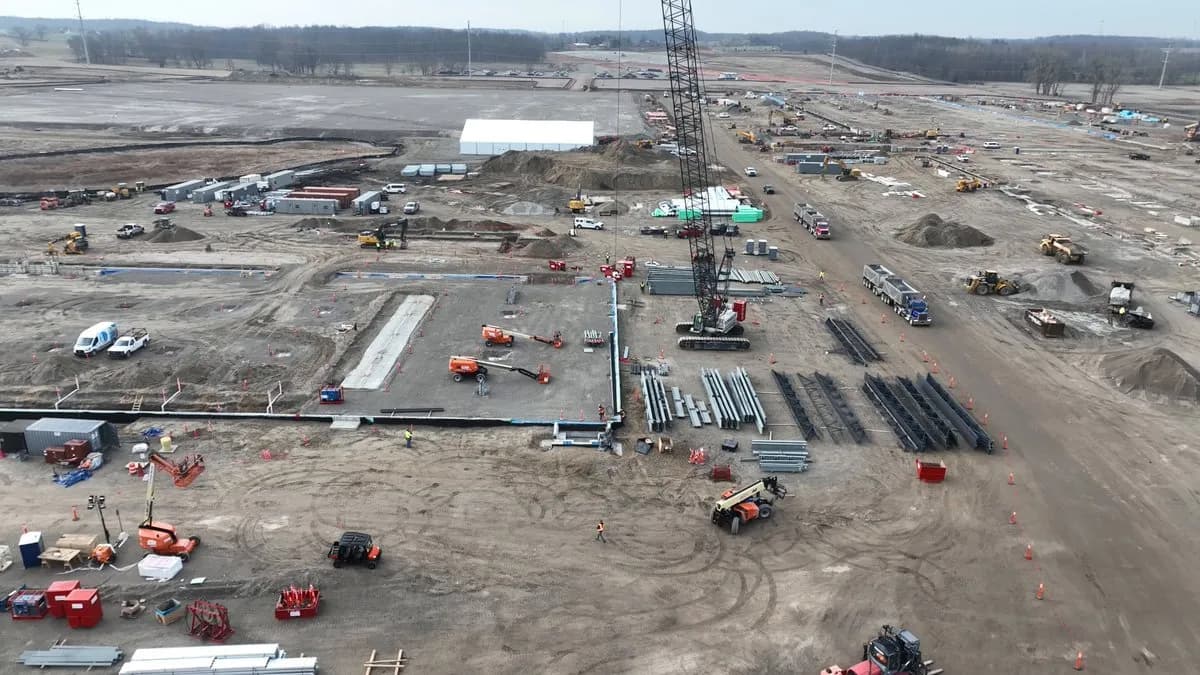 sama "Stargate Michigan 첫 철골 기둥 세워졌다" — 인프라 가속 신호